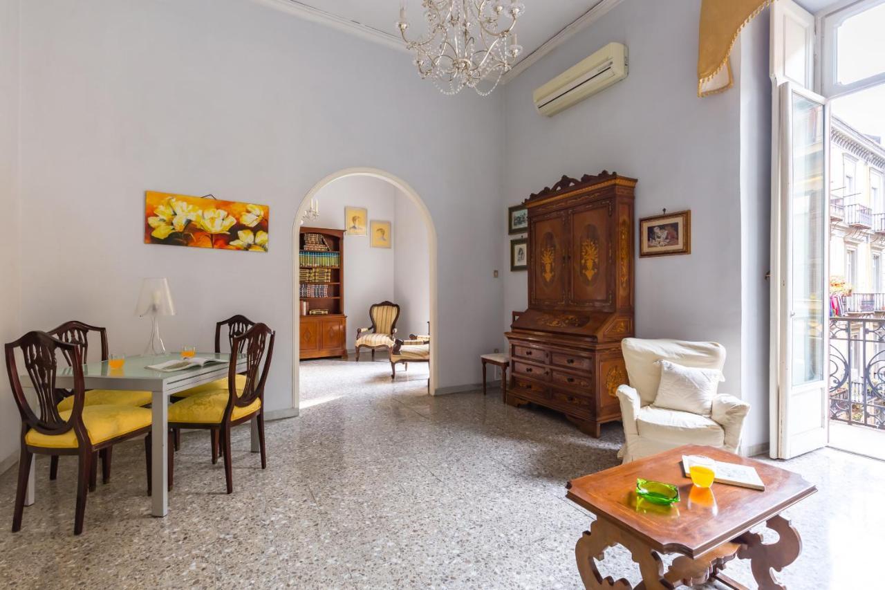 Rettifilo Family Apartment By Wonderful Italy Неаполь Экстерьер фото