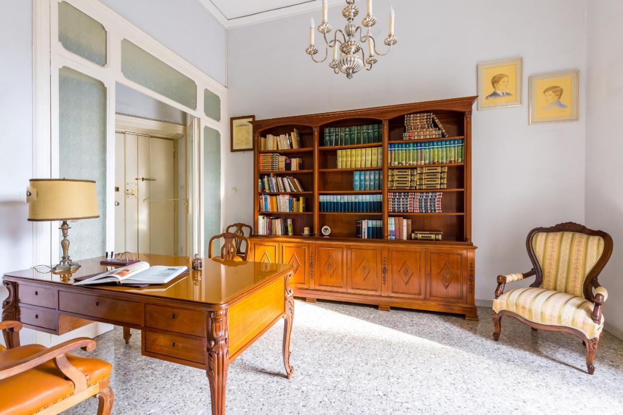 Rettifilo Family Apartment By Wonderful Italy Неаполь Экстерьер фото