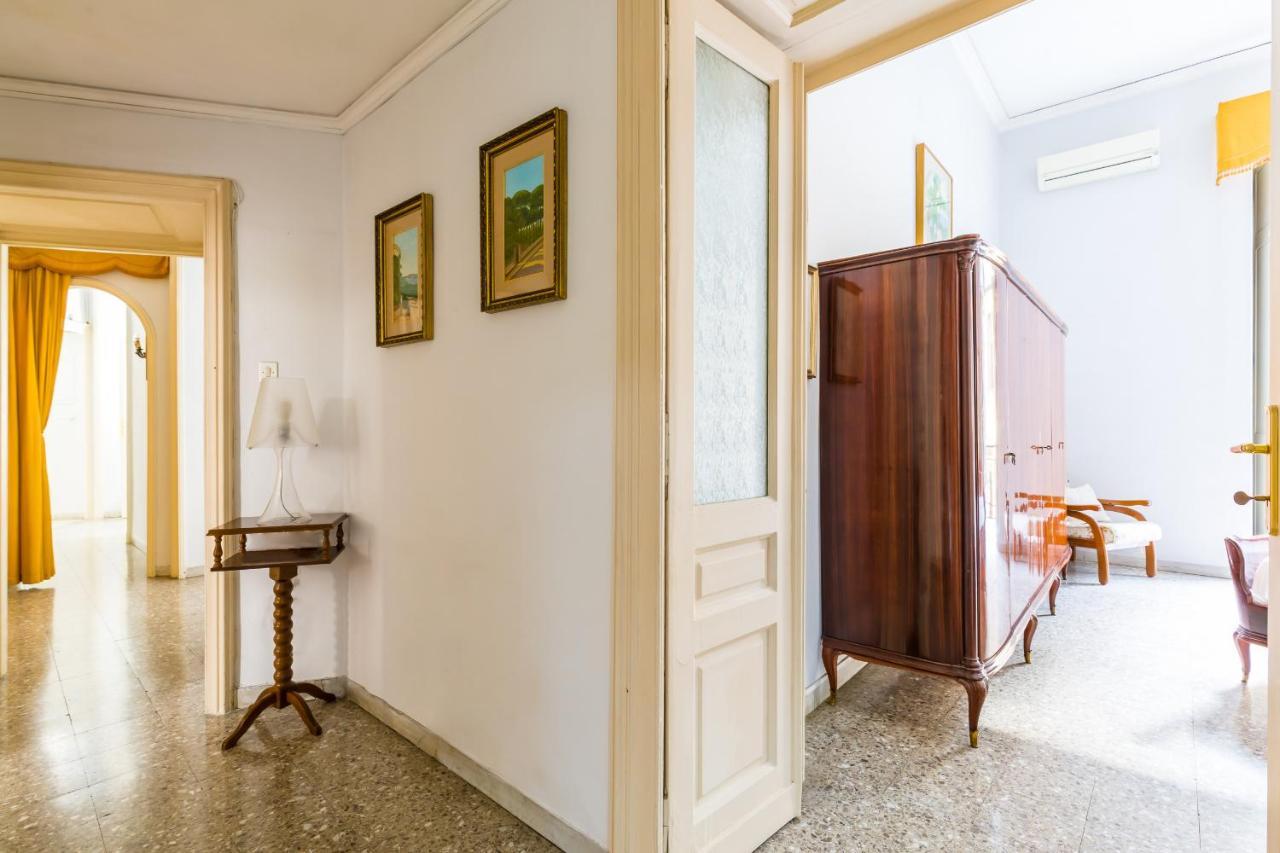 Rettifilo Family Apartment By Wonderful Italy Неаполь Экстерьер фото